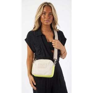 Aloha Collection• LE TOUR Pape'ete Cross Body Bag Purse